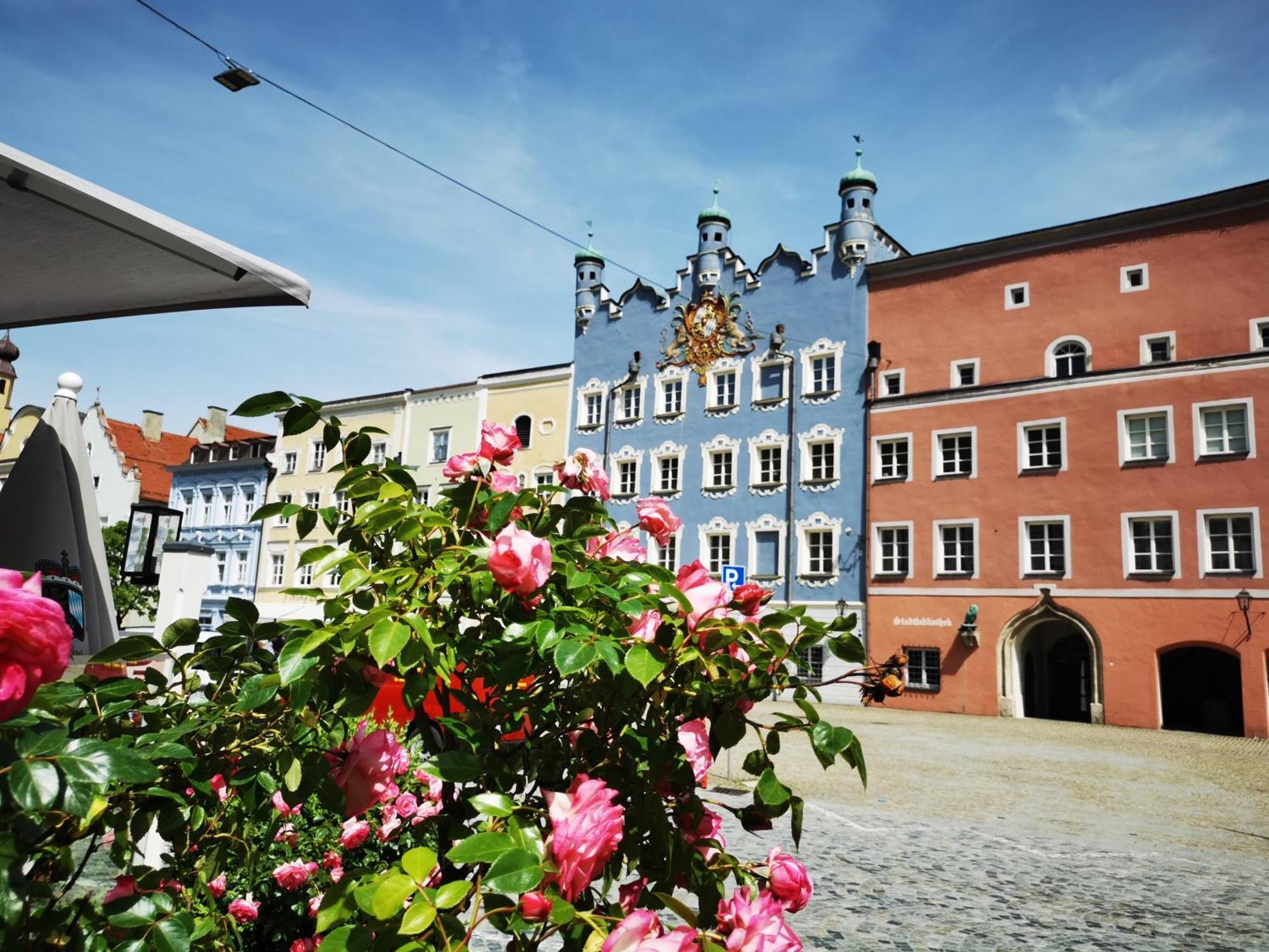 Haus Der Begegnung Heilig Geist Hotel Burghausen Exterior foto